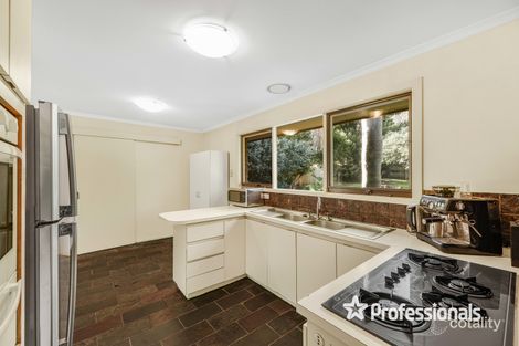 Property photo of 11 Quest Court Mooroolbark VIC 3138