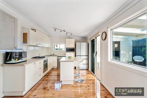 Property photo of 19 Glenview Road Mount Kuring-Gai NSW 2080