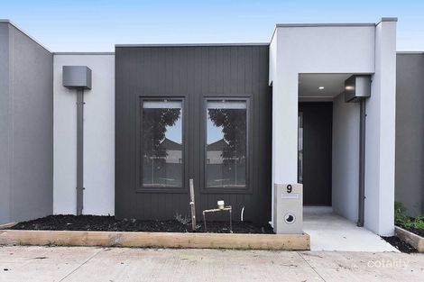 9 Kingdom Bvd, Weir Views, VIC 3338