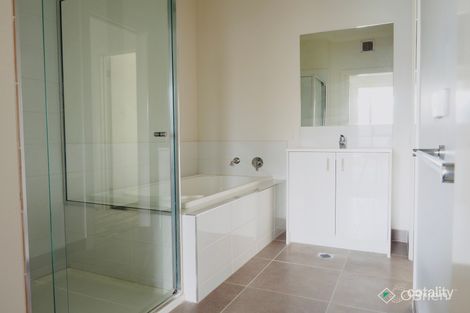 Property photo of 16/10 Queen Street Hastings VIC 3915