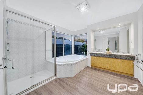 Property photo of 26 Caversham Terrace Lynbrook VIC 3975