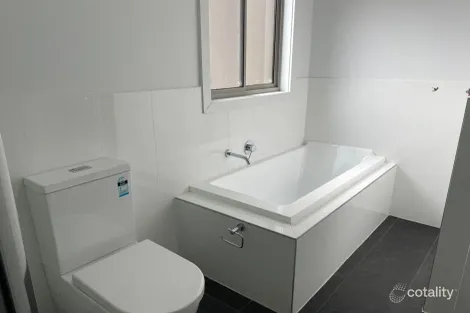 Property photo of 128 Moffat Drive Lalor VIC 3075