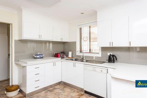 Property photo of 23 Willan Drive Cartwright NSW 2168