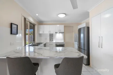 Property photo of 106 Edenlea Drive Meadowbrook QLD 4131