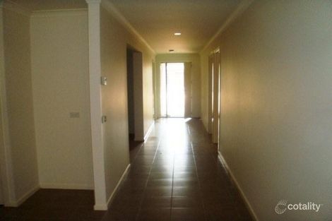 Property photo of 18 Cadell Avenue Tarneit VIC 3029