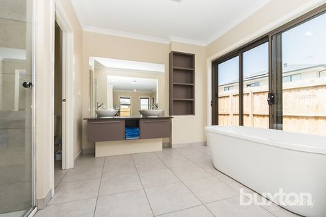 Property photo of 19 Cottonwood Way Waurn Ponds VIC 3216