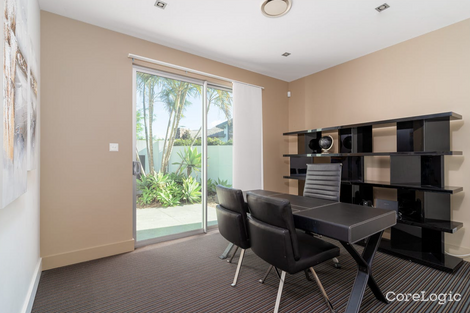 Property photo of 13 Waterview Crescent Bundall QLD 4217