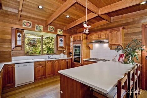 Property photo of 164 Pitt Street Eltham VIC 3095