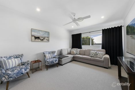 Property photo of 22 Pandanus Circuit Bolwarra NSW 2320