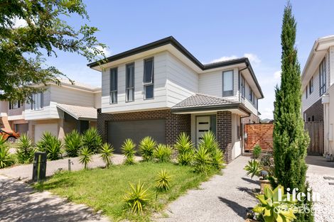 Property photo of 24 Dingo Street Point Cook VIC 3030