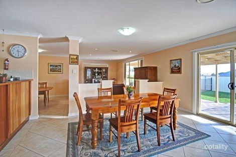 Property photo of 1 Thorpe Place Orange NSW 2800