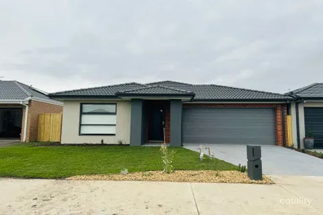 8 GIARDINO ST, CLYDE, VIC 3978