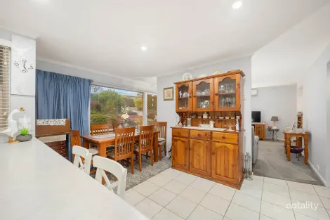 Property photo of 12 Holland Street Macgregor ACT 2615