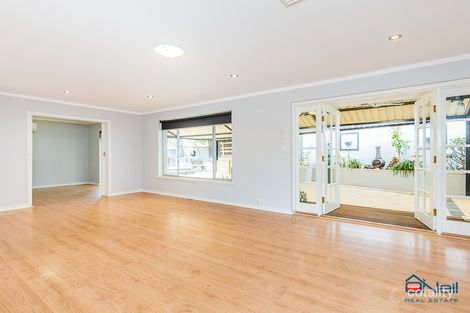 Property photo of 14 Haslemere Drive Mount Nasura WA 6112