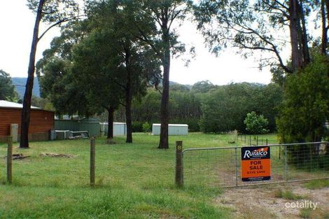 8 Glen Ave, Jamieson, VIC 3723