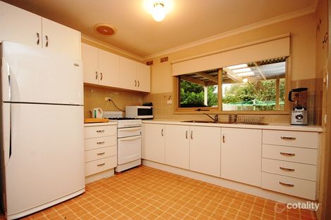 Property photo of 32 Churchill Drive Mooroolbark VIC 3138