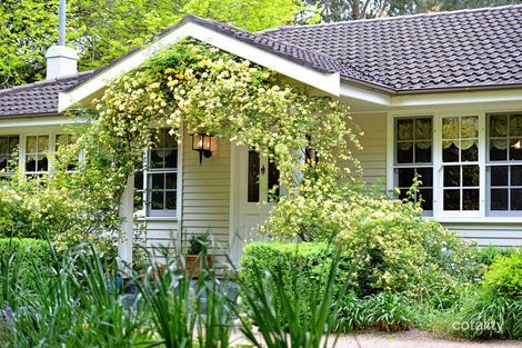 27 Sullivan Rd, Burradoo, NSW 2576