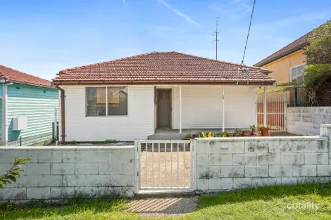19 Third Ave, Port Kembla, NSW 2505