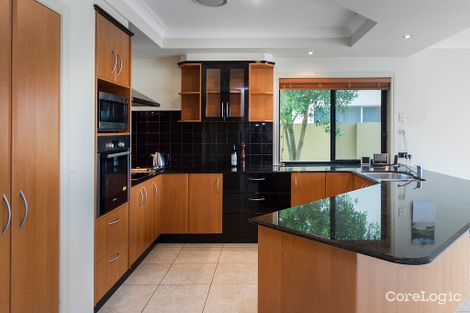 Property photo of 10 Windchimes Way Helensvale QLD 4212