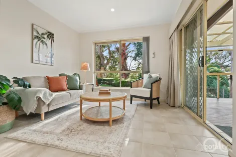 44 Cornhill Rd, Victor Harbor, SA 5211