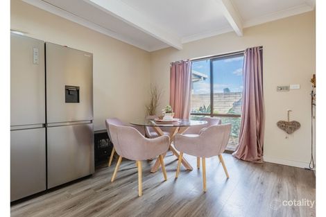 Property photo of 4 Hazelwood Drive Dubbo NSW 2830