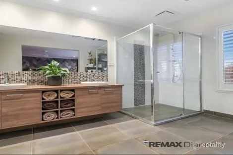 Property photo of 23 Lyndhurst Boulevard Lyndhurst VIC 3975