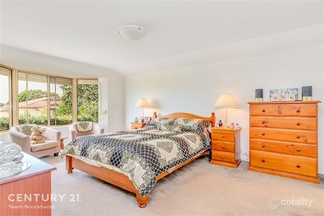 Property photo of 5 Barnett Close Huntingdale WA 6110