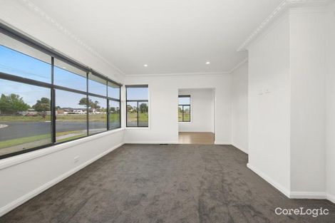 Property photo of 22 Montgomery Street Wendouree VIC 3355