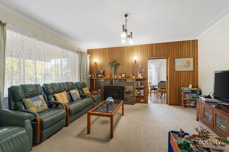 Property photo of 10 Hayfield Road Mount Waverley VIC 3149