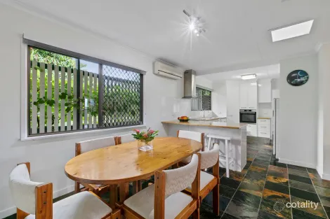 Property photo of 8 Lorinya Court Battery Hill QLD 4551