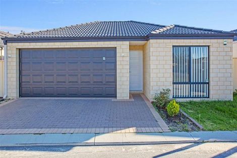 Property photo of 4/26 Charnley Bend Success WA 6164