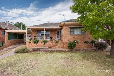 9 Waranga Ave, Mount Austin, NSW 2650