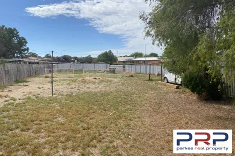 Property photo of 9 Close Street Parkes NSW 2870