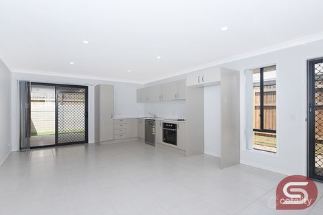 1/5 Westray Cres, Redbank Plains, QLD 4301