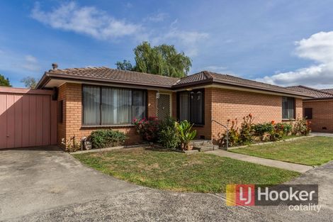 Property photo of 2/65 Clarendon Street Cranbourne VIC 3977