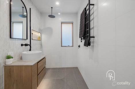Property photo of 10 Owen Court Somerville VIC 3912