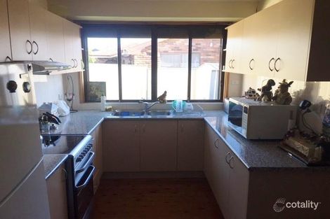 Property photo of 9 Abbott Close Edensor Park NSW 2176