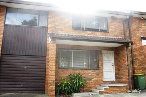 2/219 Old Kent Rd, Greenacre, NSW 2190