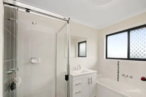 Property photo of 13 Carramar Street Rothwell QLD 4022