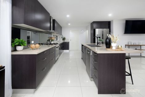 Property photo of 20 Lorraine Avenue Langwarrin VIC 3910