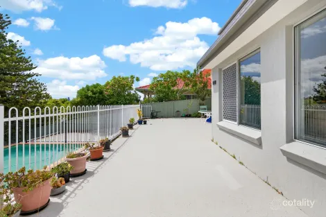 Property photo of 59 Cabana Boulevard Benowa QLD 4217