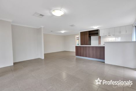 Property photo of 2/66 Northwood Loop Thornlie WA 6108