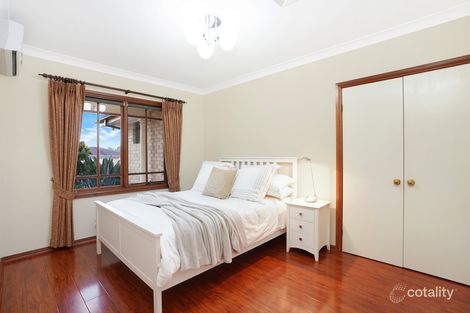 Property photo of 27 Strathalbyn Drive Oatlands NSW 2117