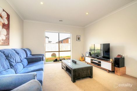 Property photo of 16 Oradala Rise Werribee VIC 3030
