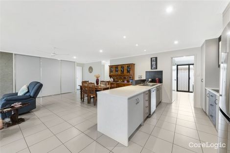 Property photo of 9 Wedgeleaf Place Ashfield QLD 4670