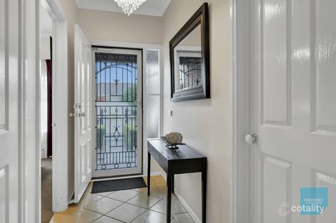 Property photo of 26 Cleland Way Caroline Springs VIC 3023