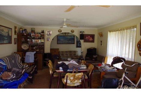 Property photo of 21 Leonie Crescent Lamb Island QLD 4184