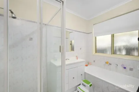 Property photo of 15 Ferguson Circuit Ngunnawal ACT 2913