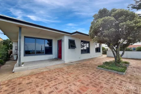 15 Esplanade, Tumby Bay, SA 5605