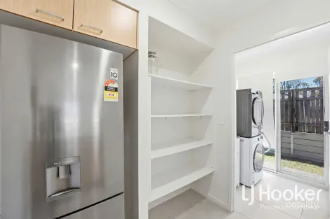 Property photo of 39 Bloomfield Mews Ripley QLD 4306